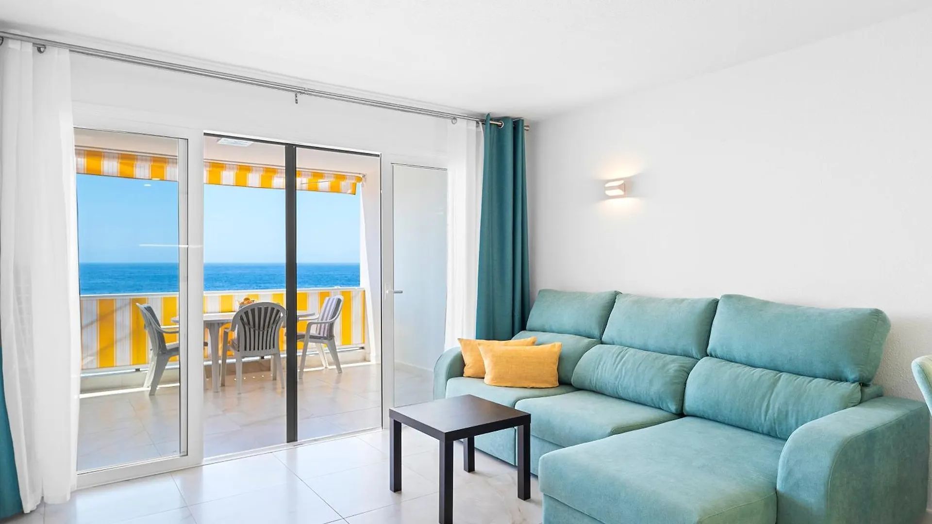 Neptuno Ocean View, Beach Line With Pool 圣地亚哥港 0*,