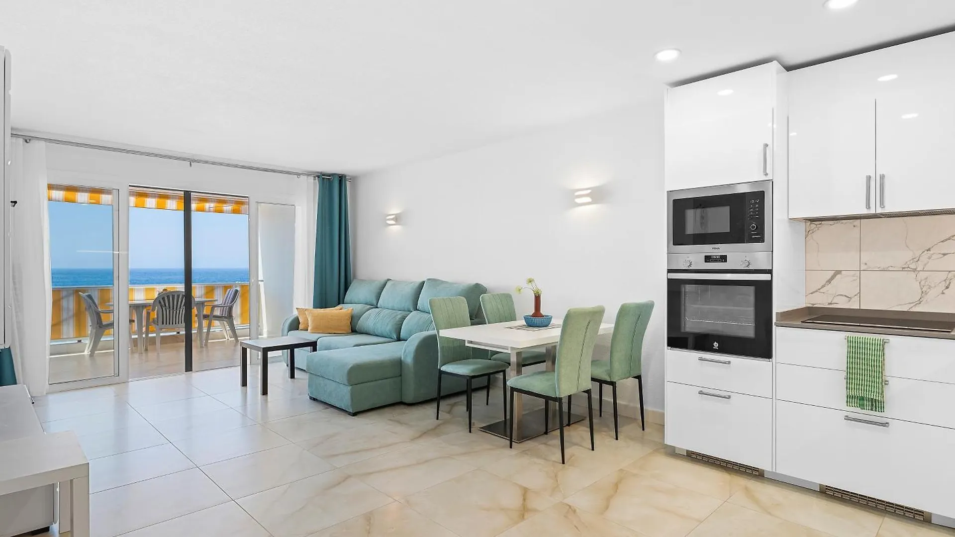 Neptuno Ocean View, Beach Line With Pool 圣地亚哥港 公寓
